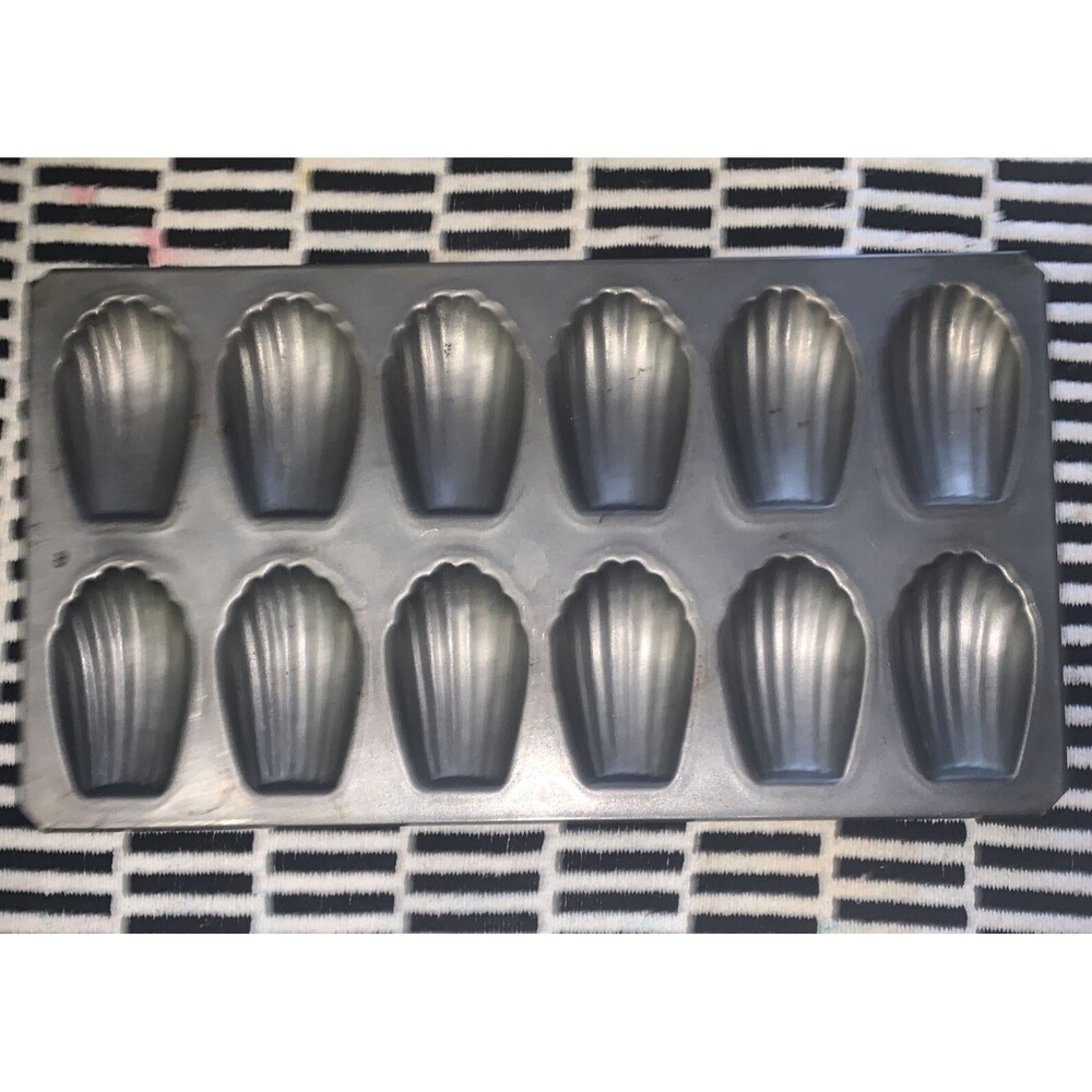 Vintage Wilton Rowoco Madelaine Sponge Cake Cookie Pan